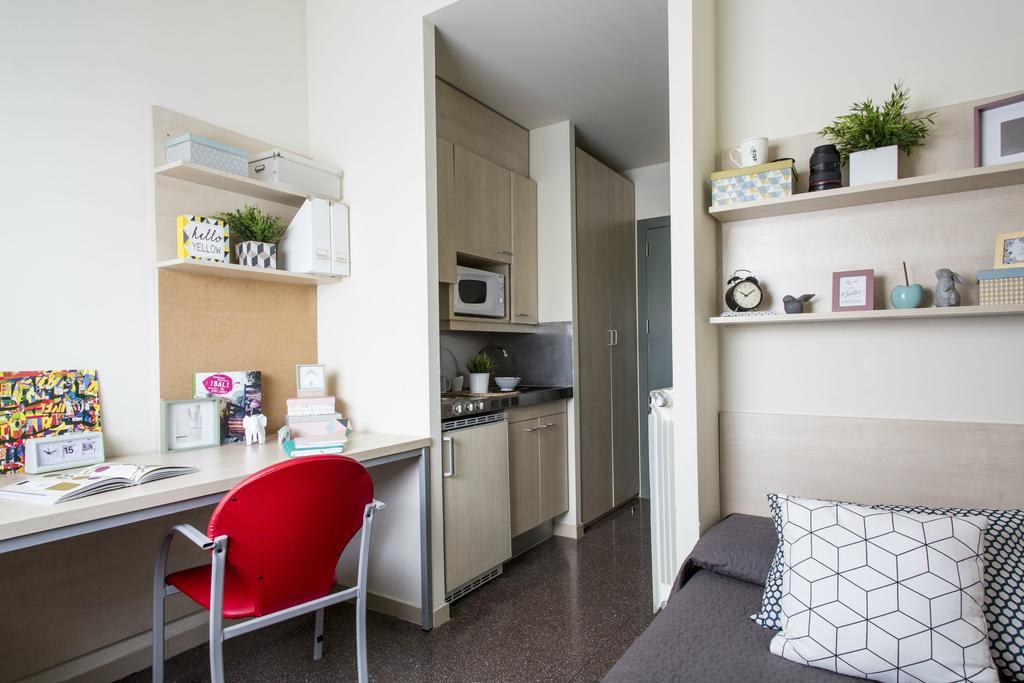 Residencia Universitaria Resa Los Abedules Pamplona Esterno foto